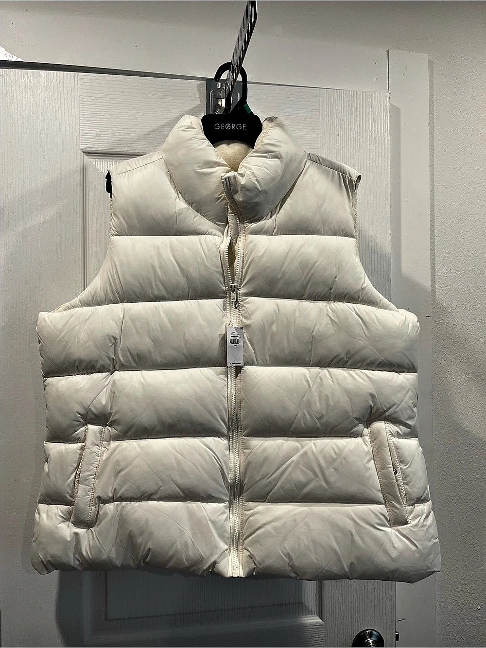 Old Navy Frost-Free Puffer Vest Cream XXL NWT